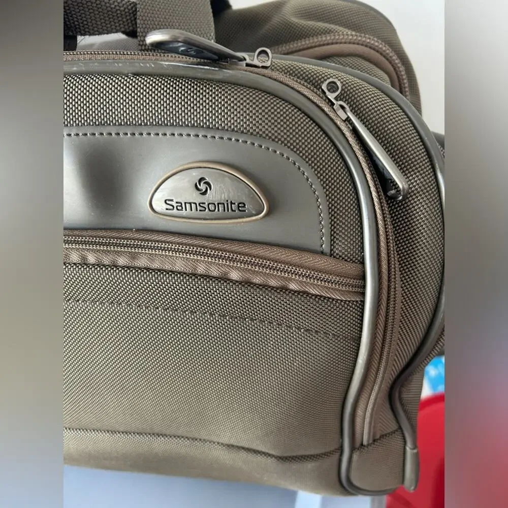 Samsonite Vintage Duffle Weekender Bag